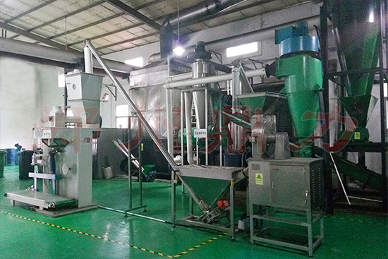 ���ڲ͏N����̎���(xi��ng)Ŀ